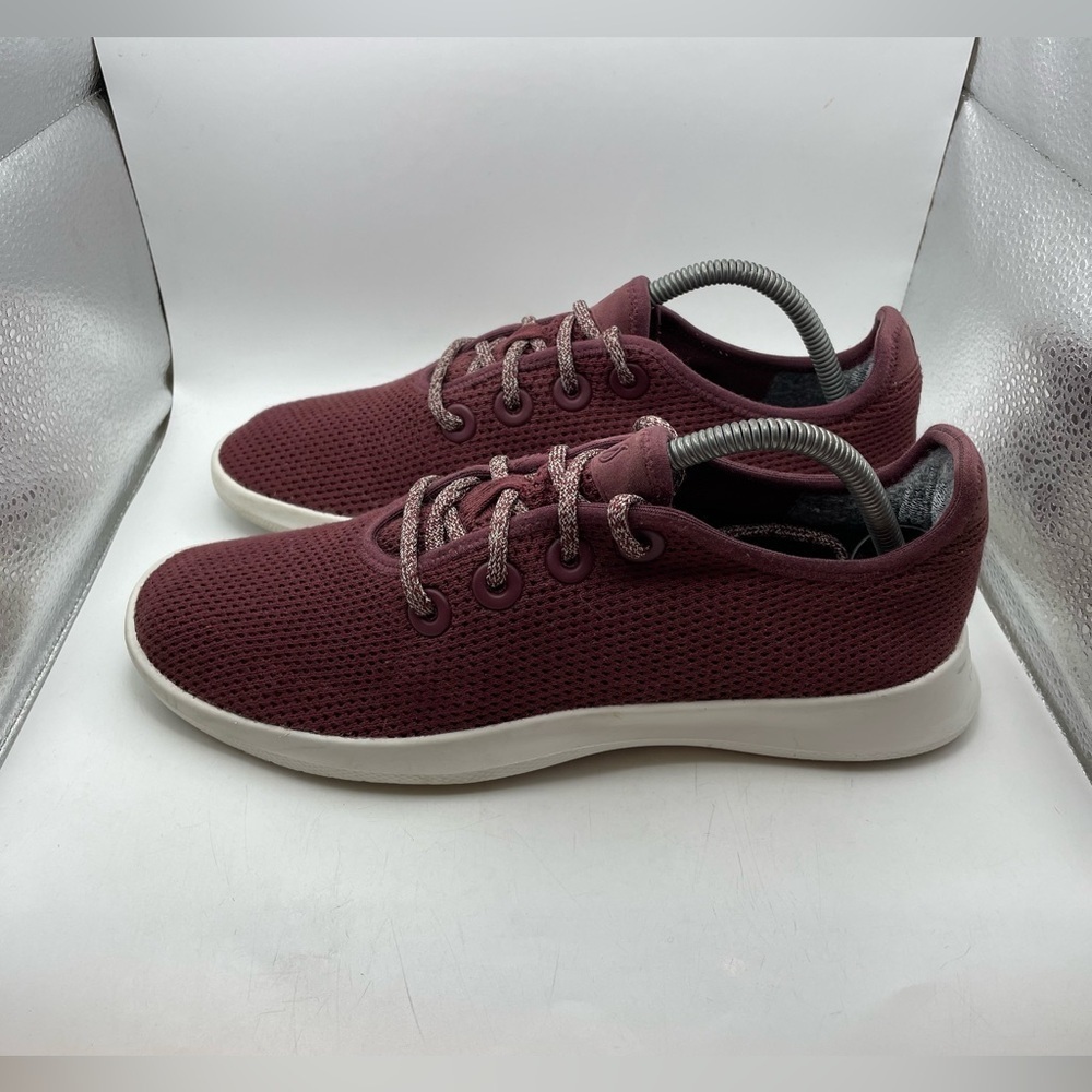 Allbirds Tree Runners women’s burgundy sneakers size 10